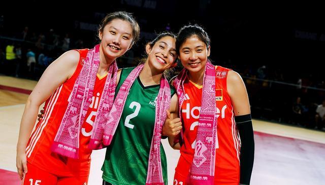 中国女排次战哥伦比亚 争取两连胜锁定16强资格 央视CCTV5直播
