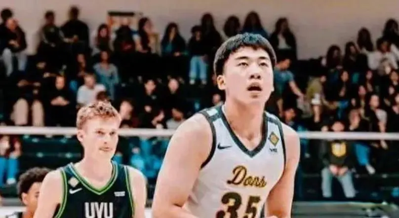 王俊杰婉拒CBA豪门上海、山西等球队，预计明年参加NBA选秀