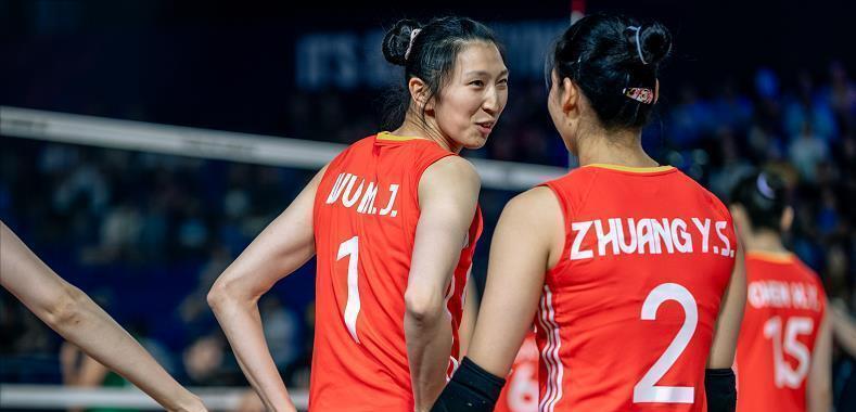 CCTV5直播中国女排VS哥伦比亚，赵勇擅长调整，李盈莹还需找状态