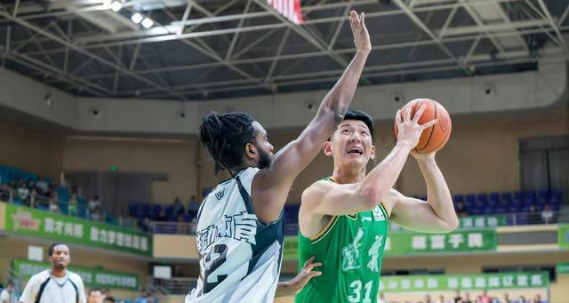 2场拿26分，辽宁男篮新星中锋涨球了，接班大韩无忧，吴昌泽归队