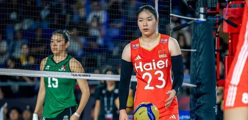 CCTV5直播中国女排VS哥伦比亚，赵勇擅长调整，李盈莹还需找状态
