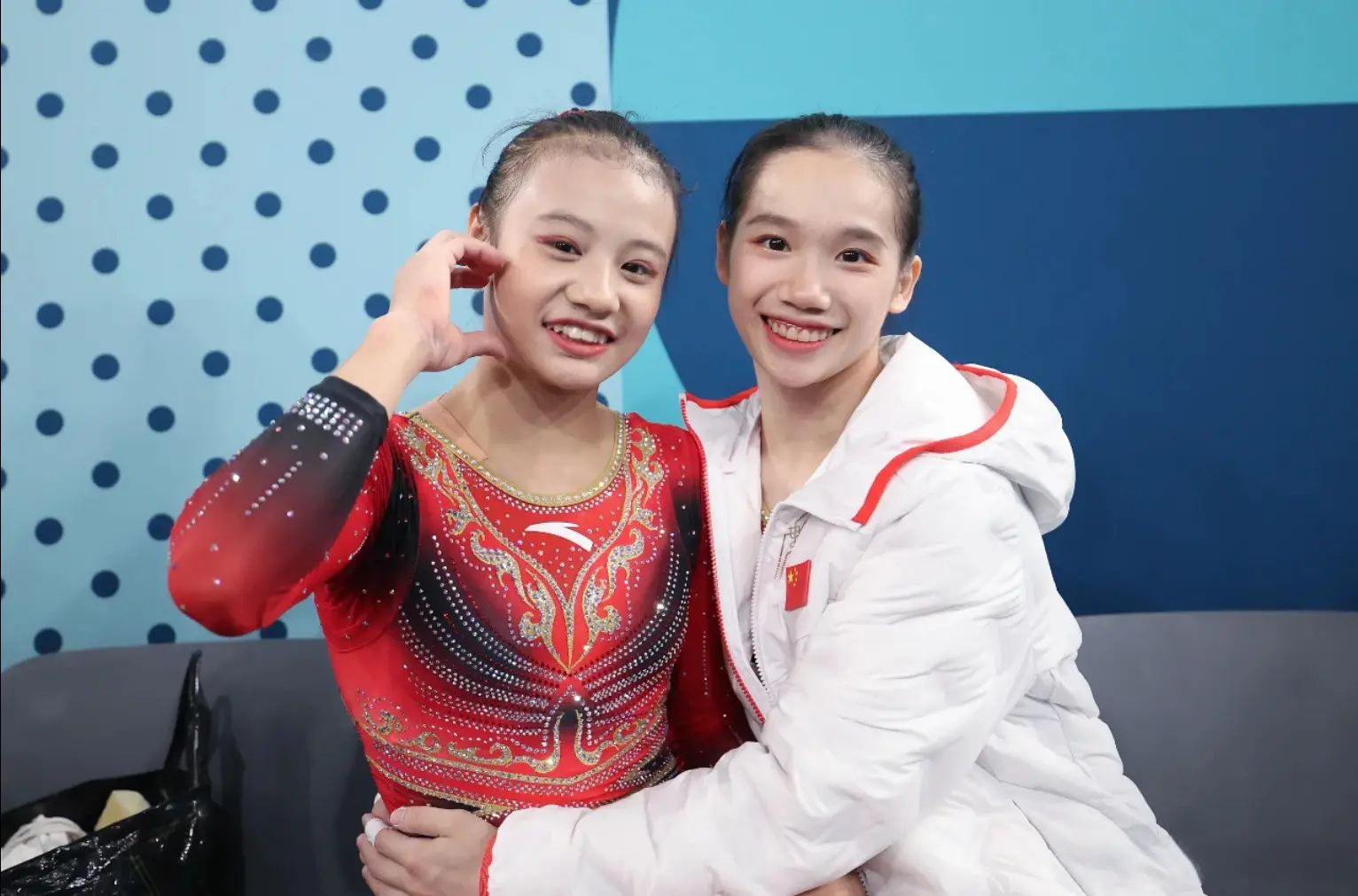 恭喜！体操天才美少女被复旦大学录取，18岁已是世界冠军奥运亚军