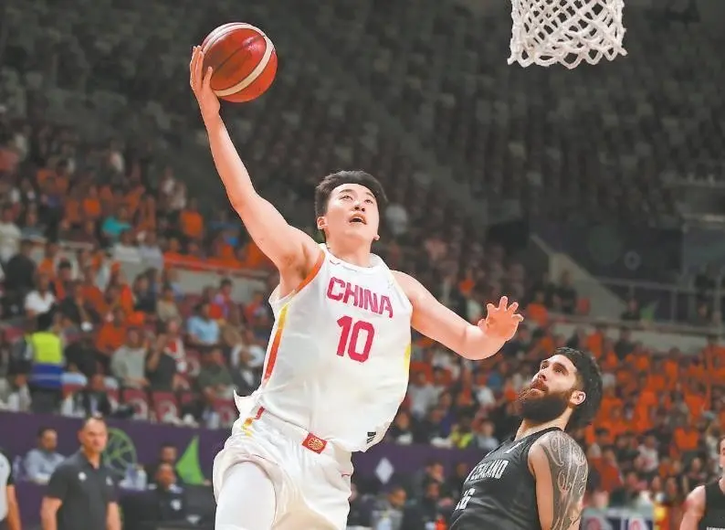 王俊杰婉拒CBA豪门上海、山西等球队，预计明年参加NBA选秀