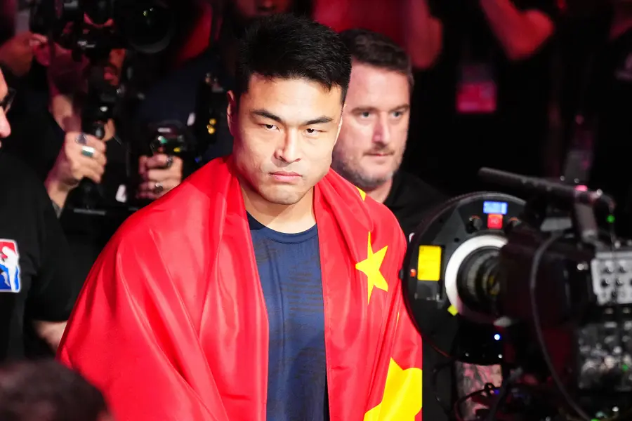 八年后重返申城的UFC格斗之夜氛围热烈，深耕十余载的综合格斗在中国扎根