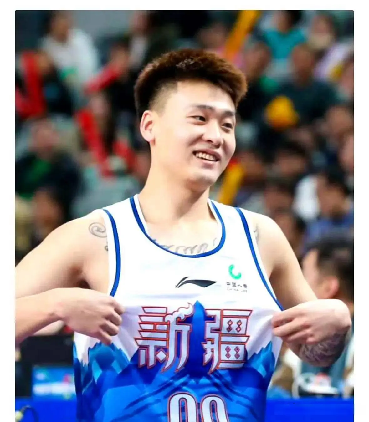 京媒曝北京首钢将引援瞄准后场，赵睿有望压哨加盟，联手周琦冲冠