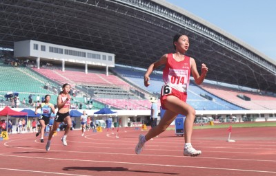 湖北省社会俱乐部运动会田径项目开赛