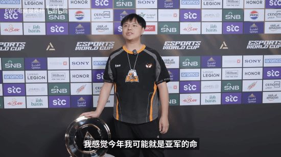 传奇再现！Xiaohai逆转夺冠，《街头霸王6》登顶国区付费榜第一！