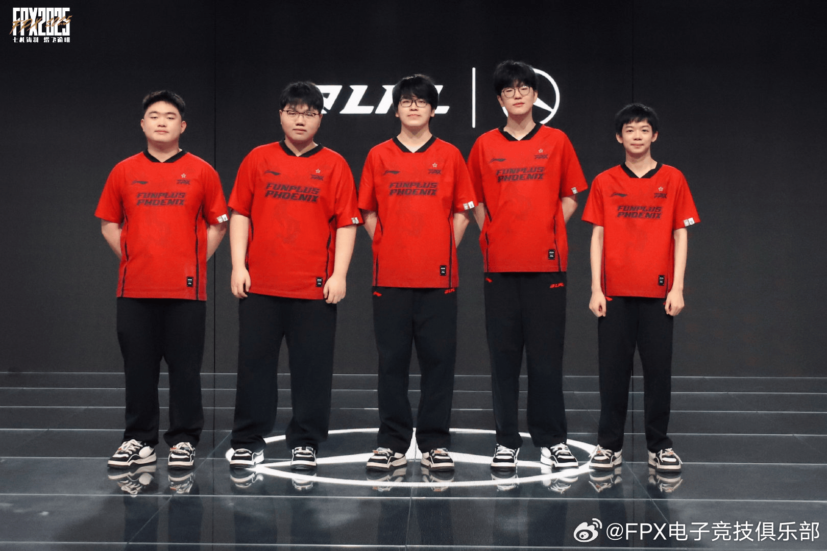 FPX发文告别第三赛段：长夜纵深，仍存仰望之心