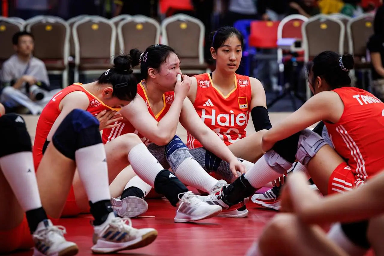 3-1！1-3！女排世锦赛悲喜夜：巴西逆转 ， 中国女排遭淘汰，8强出六