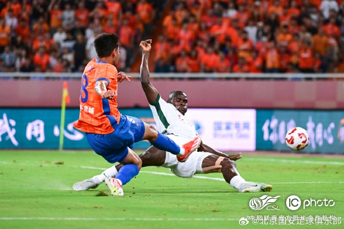北青：国安&海港发挥堪称灾难 争冠队要避免犯错