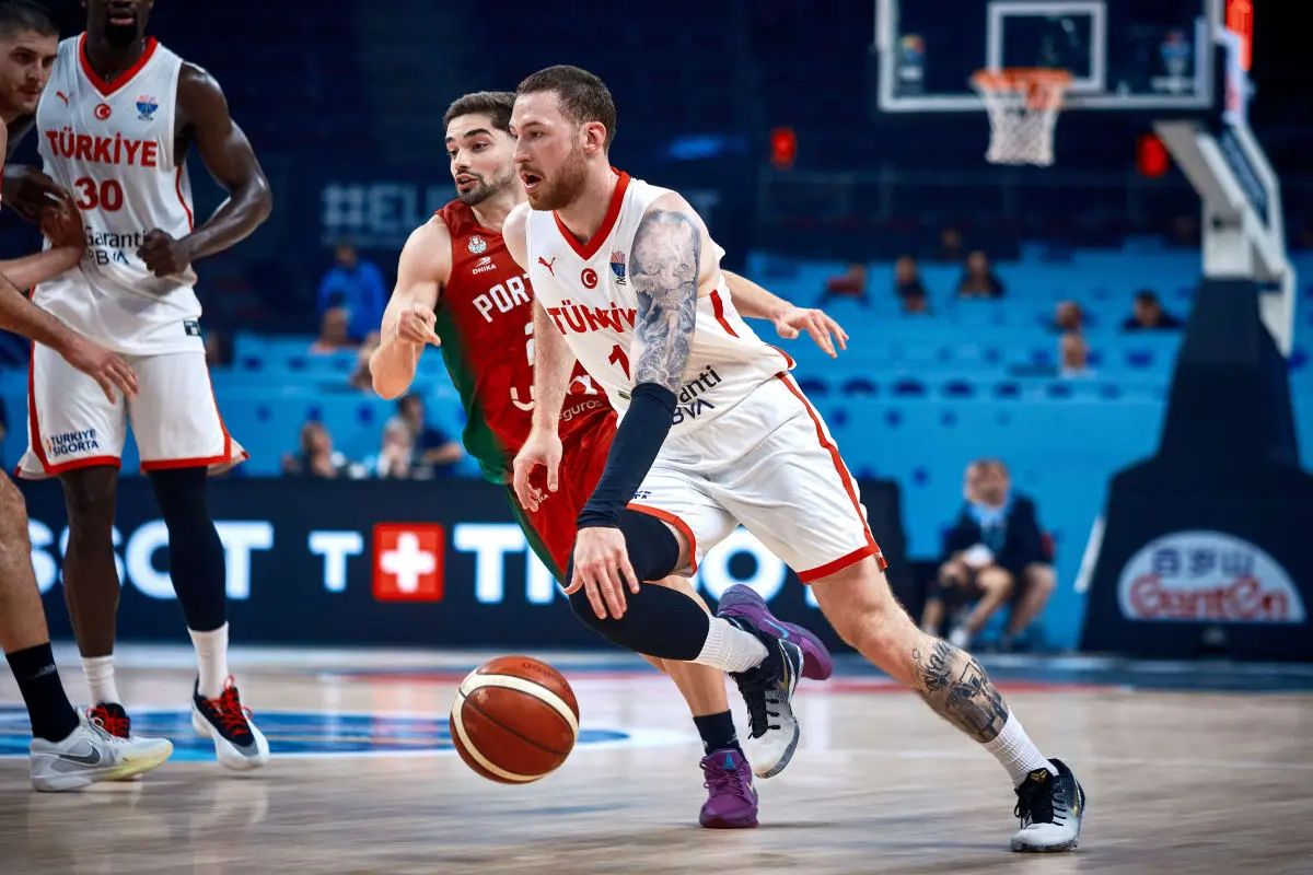 状态不错！难得得到不少出场时间的前公牛侧翼在进攻端贡献突出？