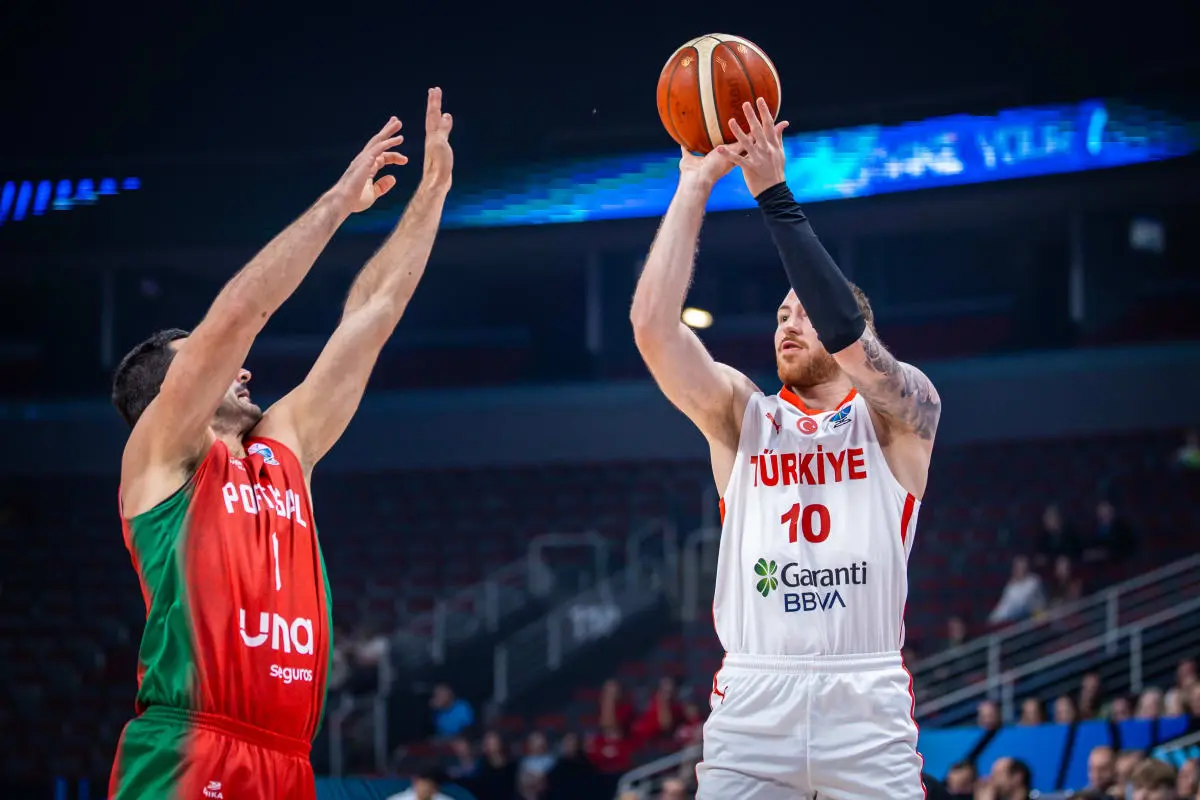 状态不错！难得得到不少出场时间的前公牛侧翼在进攻端贡献突出？