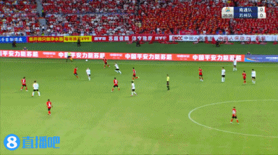 江苏联-南通2-1苏州豪取9连胜 双方门将各送一礼郭凯楠金成民进球