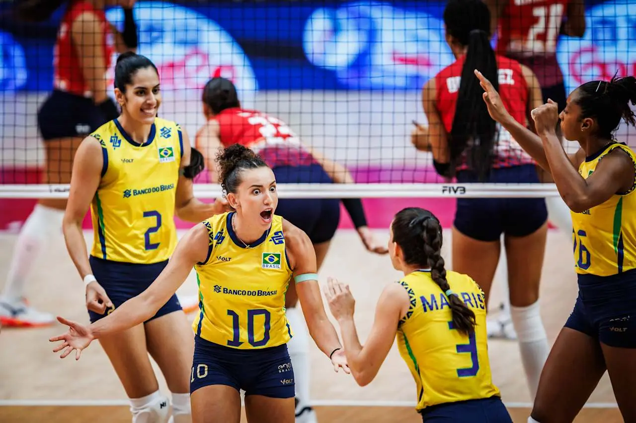3-1！1-3！女排世锦赛悲喜夜：巴西逆转 ， 中国女排遭淘汰，8强出六