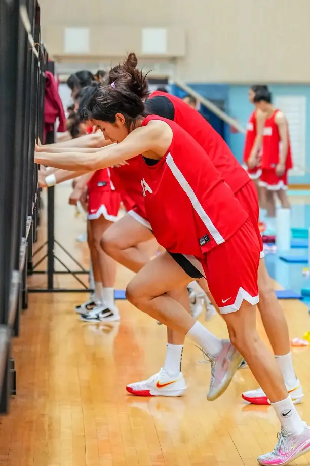 张子宇高反严重已回山东+李梦接班人受伤 女篮再集训有何意义？