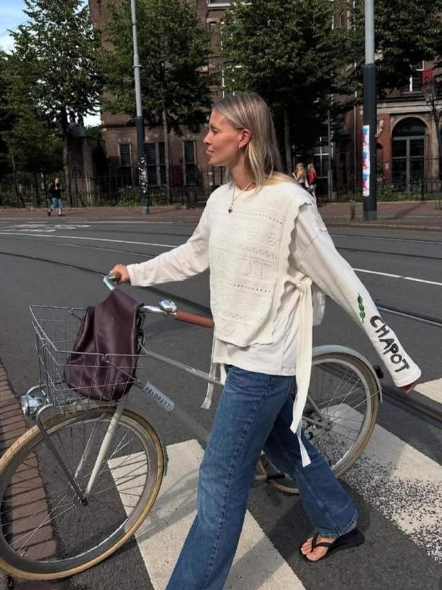 ins 时尚博主 holliemercedes 的混搭技巧，让穿搭更具层次感