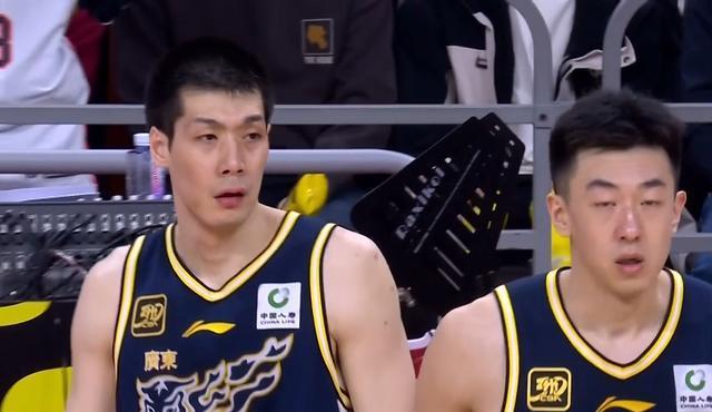 不打了！广东冠军锋线确认退位，男篮首发大侧翼正式驰援杜锋！