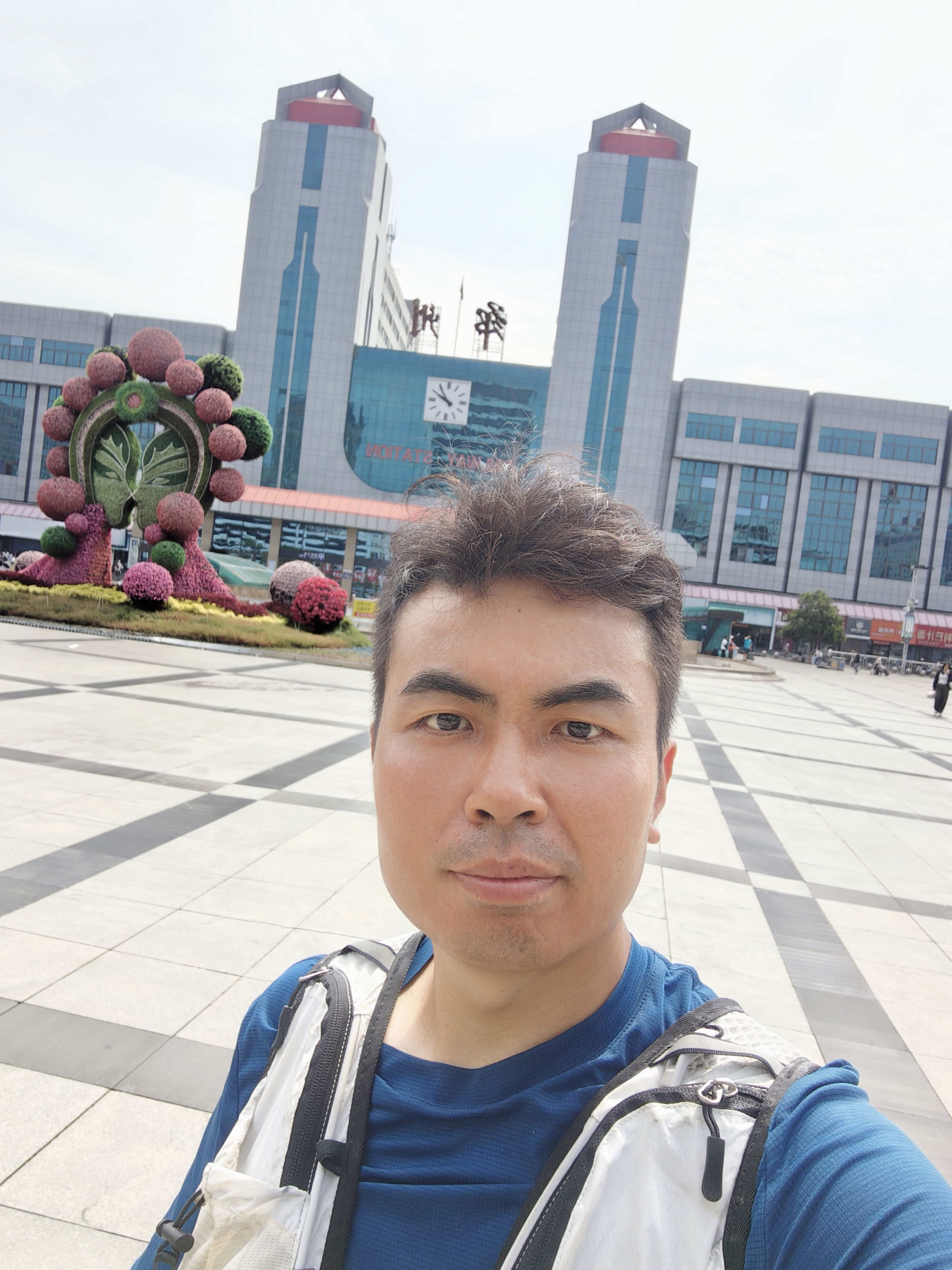 男子花22天从北京跑700公里到郑州：人生不只是上班，想跑步去各个省会、直辖市