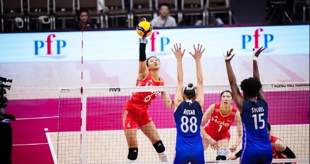 中国女排全员落泪，赵勇总结世锦赛受批，龚翔宇道出不同的问题