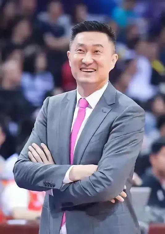 CBA新赛季还没有打，已经有6队预定了8强名额，超豪华首钢不是第1