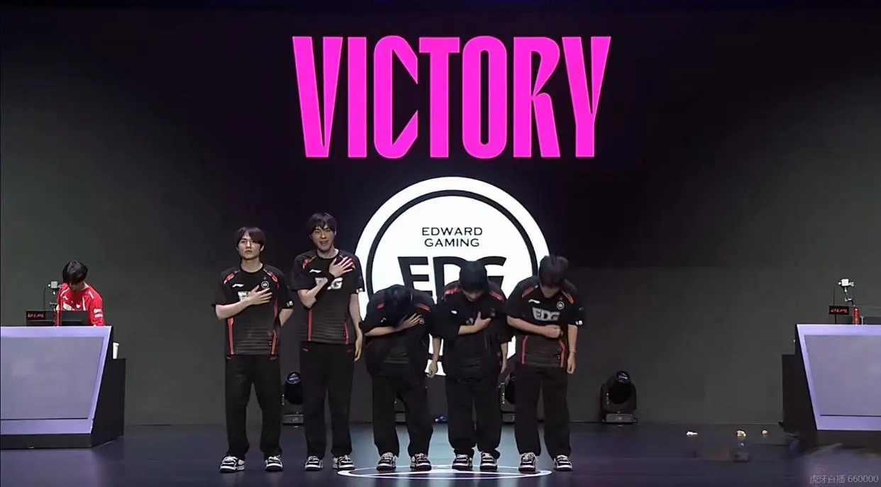 LPL第三赛段骑士之路，涅槃组EDG 3-1 碾压登峰组WE，晋级季后赛