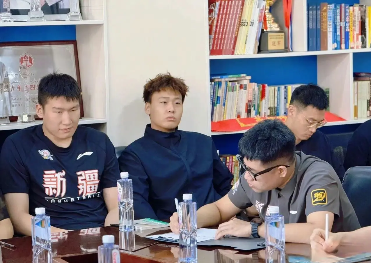 新疆男篮签下小外援纳托尔，原因是多方面的，做个轮换外援没问题