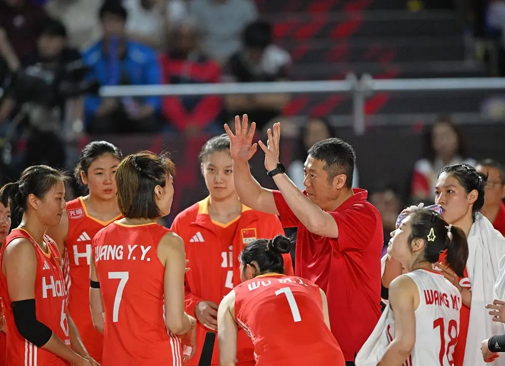 为中国女排加油！给主教练赵勇提三条建议