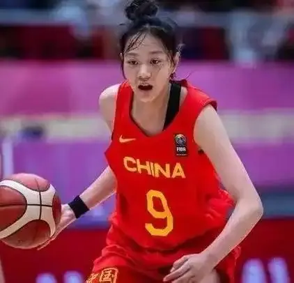 中国女篮已有2人退出集训队，冉珂嘉因伤退出集训为不实消息