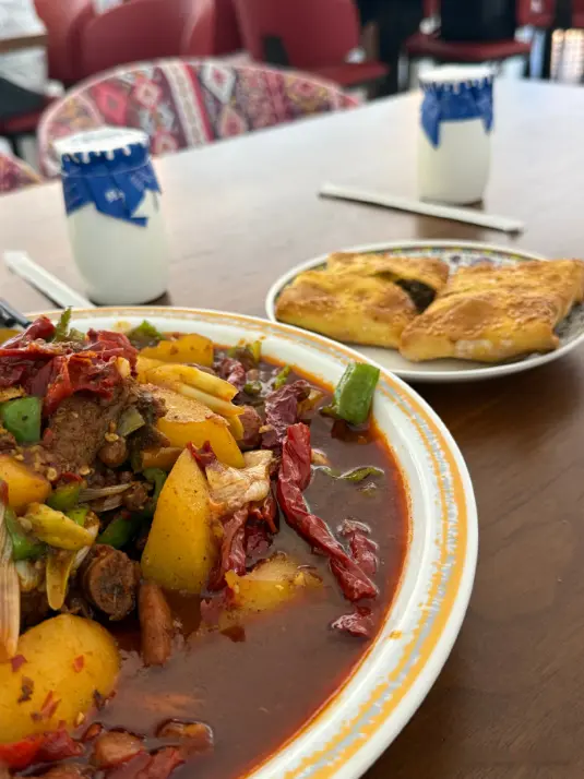 国乒新动态：蒯曼晒新疆美食，林高远回北京后发文，温瑞搏退赛