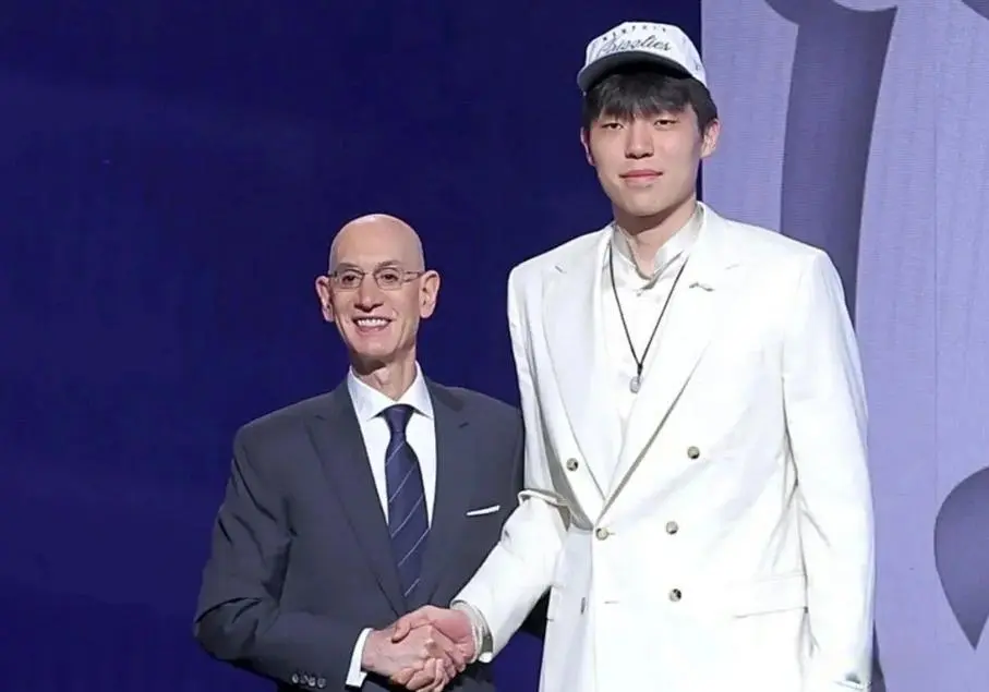 亚青赛三战场均19+4+5.7！他是下一个冲击NBA的中国球员吗？
