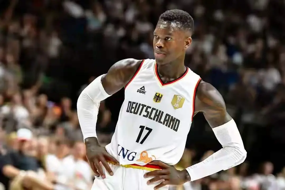 FIBA开启MVP投票：东契奇第五，约基奇得票14%第二，榜首得票29%