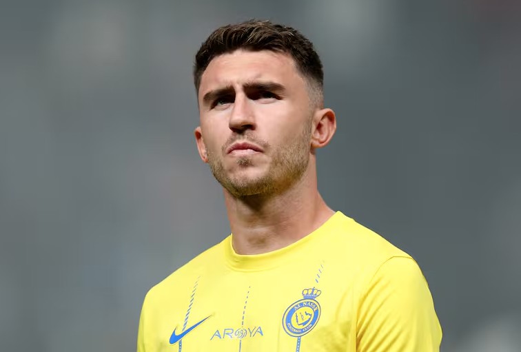 塞尔：FIFA将今日答复拉波尔特注册问题，已提交的文件不完整
