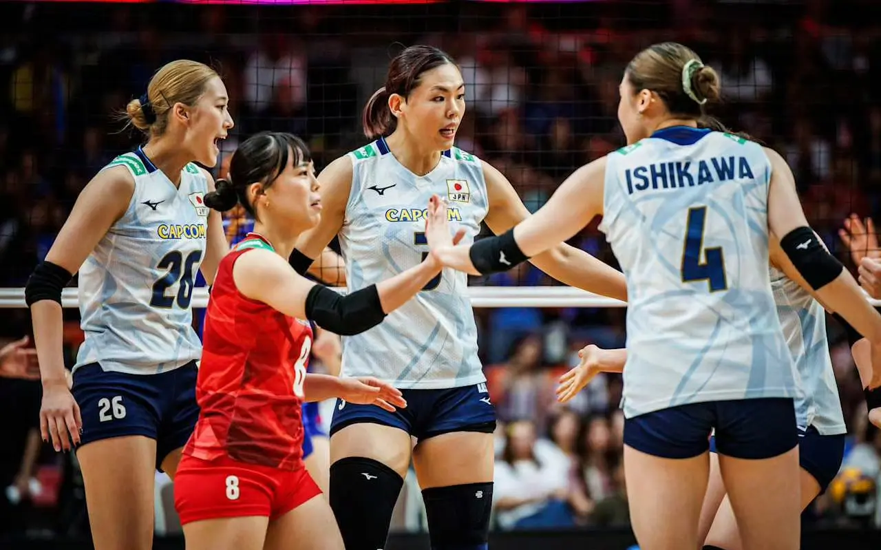 21点30！CCTV5直播，世界第一冲四强，有望和日本女排争决赛权