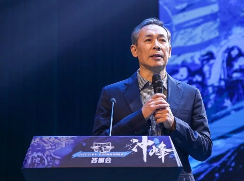 北京首钢热身赛！许利民全力磨合阵容，时间不等人