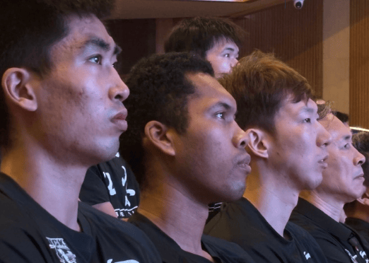 北京首钢男女篮和各梯队今天上午集体观看九三盛大阅兵
