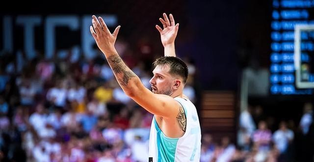 87-79！斯洛文尼亚险胜冰岛 第三节轰下24-11 东契奇豪取26+7+4
