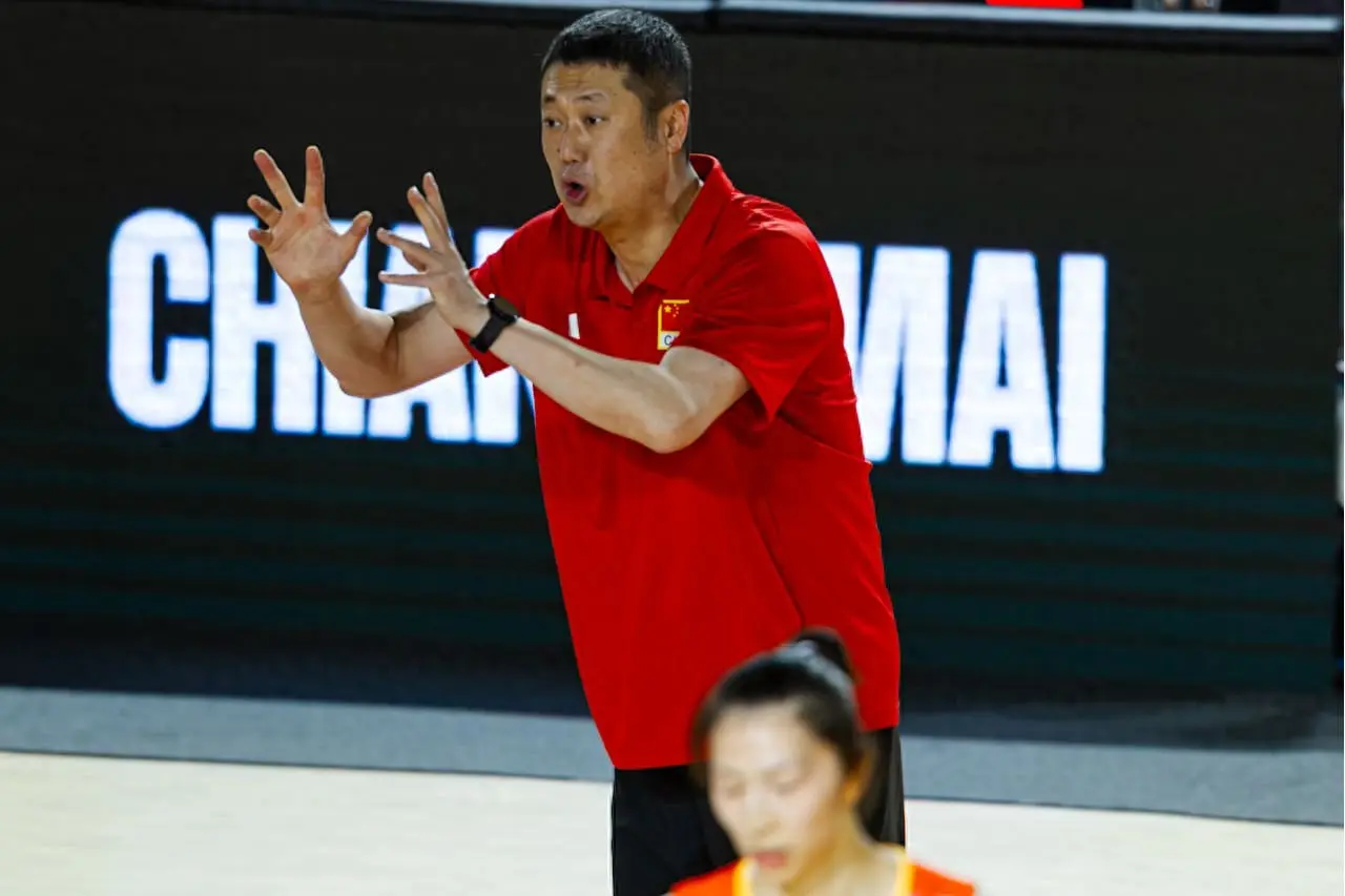 赵勇效仿陈忠和失败！打整体却无战术配合，球员几乎都是一招鲜