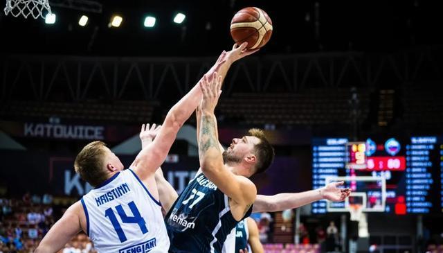 NBA榜眼报销！字母哥膝盖受伤！东契奇终于晋级16强