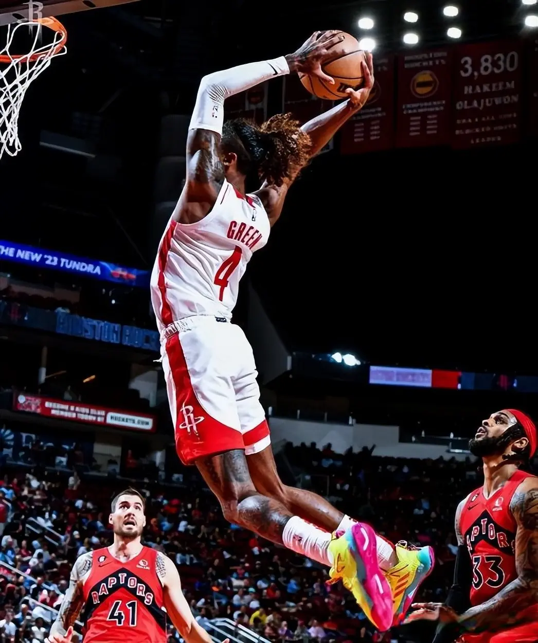 场均16+2+1，火箭队该追超级射手？正接受调查，签他收益大于风险