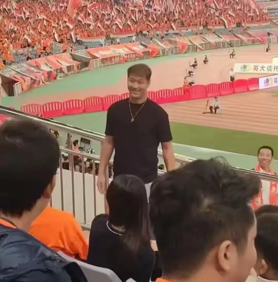 后悔不已，郭田雨现身京鲁大战，并时隔三年发文：可惜没有如果