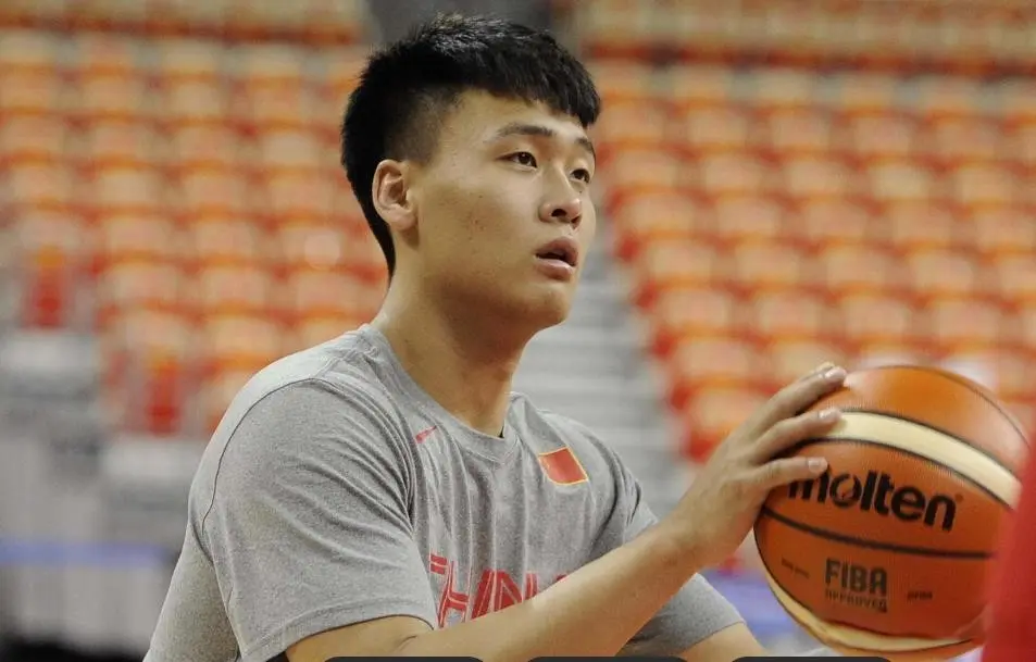 广东队无缘CBA得分王，周鹏带赵睿、沈梓捷驰援杜锋