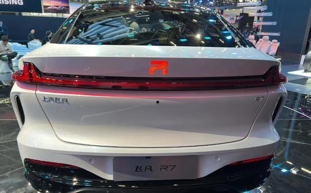 飞凡R7颜值爆表近5米，才15.99万，值不值得买？
