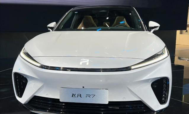 飞凡R7颜值爆表近5米，才15.99万，值不值得买？
