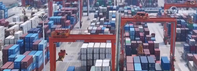 集装箱吞吐量增势强劲“含金量”足 多维度透视国际物流能力积厚成势