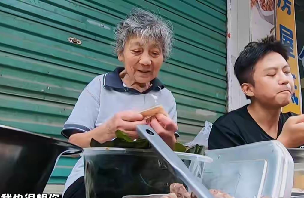 孙俪做梦也想不到，46岁“吊儿郎当”的邓超，开始为她争光了！