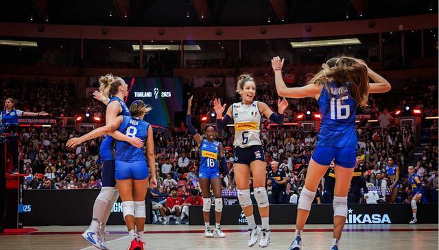 3-0！女排四强诞生两席：意大利34连胜，日本逆转欧洲劲旅