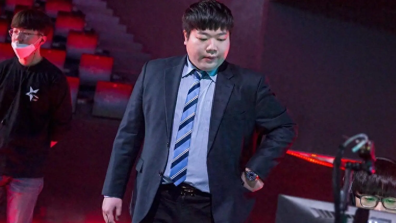 LCK常规赛最佳阵容出炉！Faker跌入三阵，HLE中单Zeka查无此人