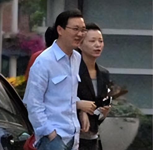 董卿：从“央视一姐”到“人间蒸发”，她到底经历了什么？