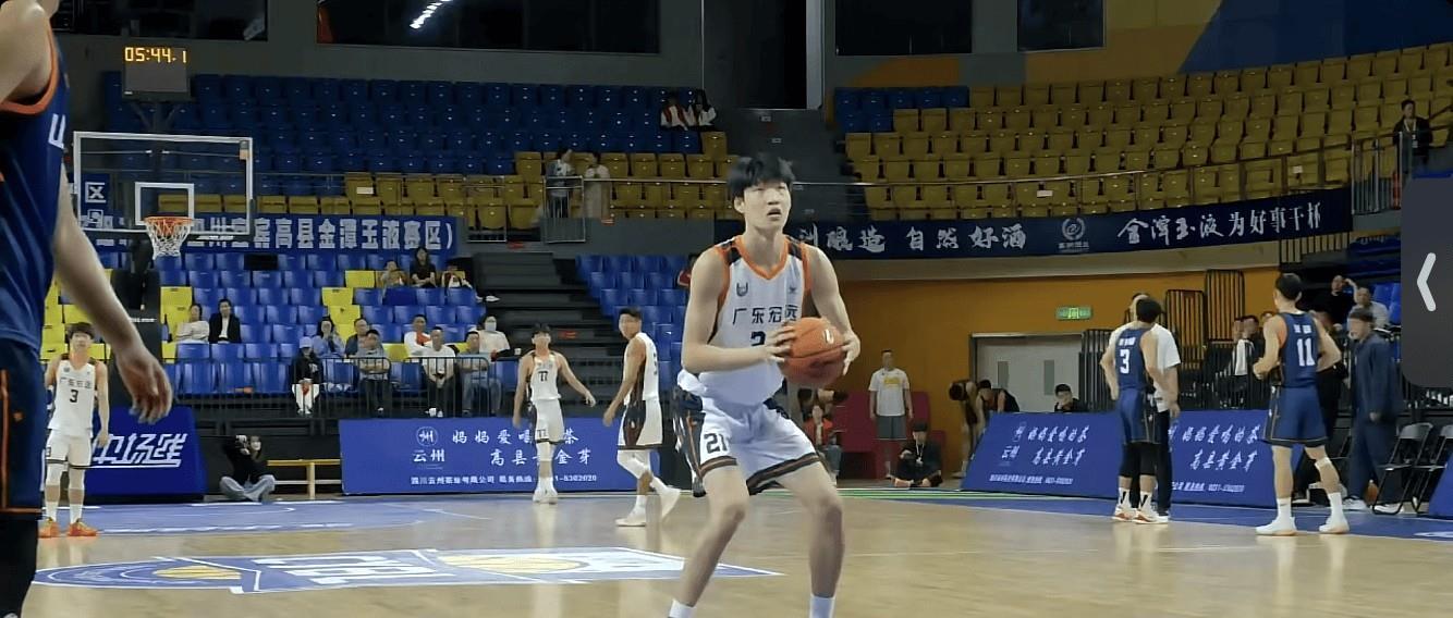 广东U18全运男篮集训开始，宏远梯队4人入选