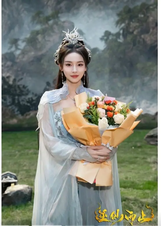 看《逆仙而上》如何开启仙侠爽剧新篇，今日中午12点腾讯首播
